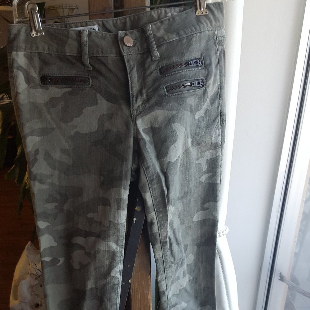 Gap jeans camo always skinny sz 25 zip pockets EUC